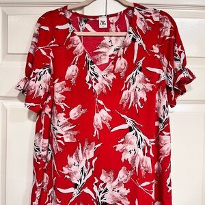 Sew in Love Red Floral Flutter Sleeve Blouse Size Small NWOT